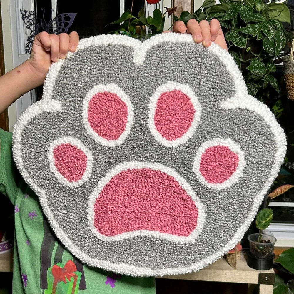 Handmade 18"x20" Gray & Pink Paw Print Loop-Pile Tufted Rug or Cat/Dog Nap Mat.